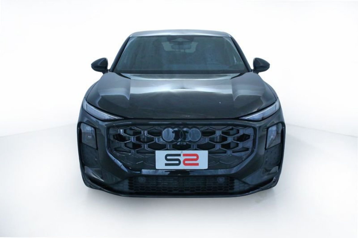 Audi Q3 Sportback 2.0 tfsi S line edition quattro 204cv s-tronic (2)