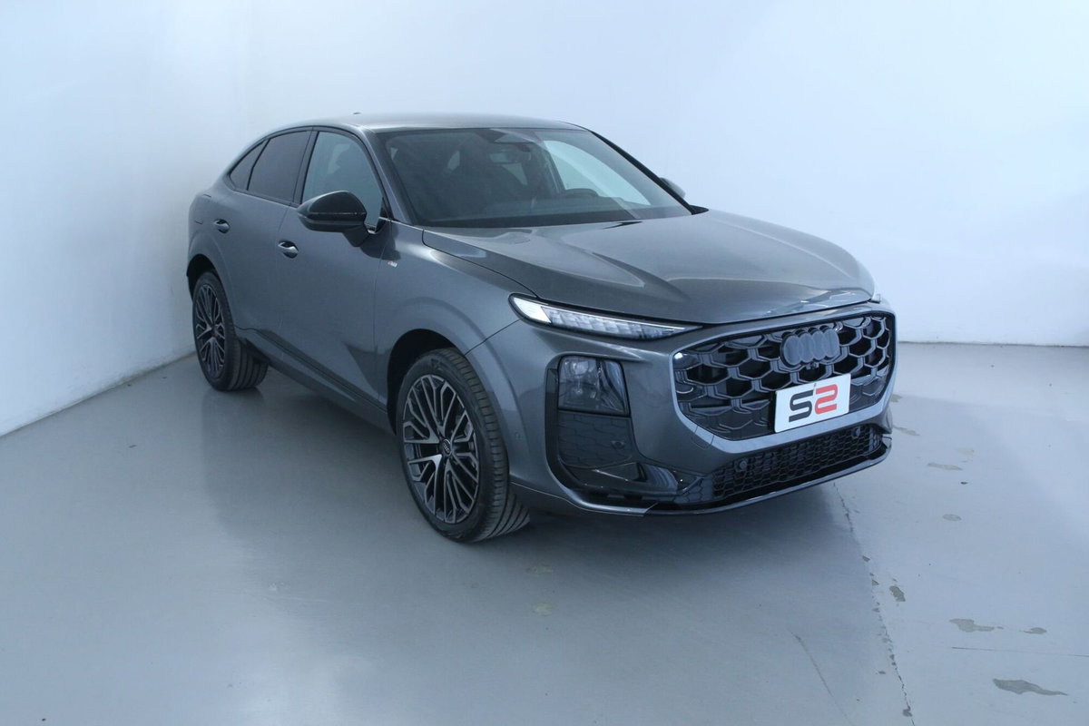 Audi Q3 Sportback 2.0 tfsi S line edition quattro 204cv s-tronic (3)