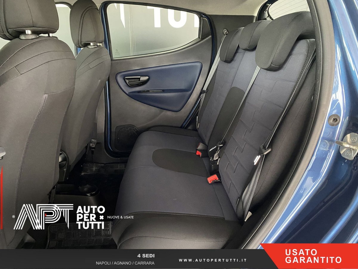 Lancia Ypsilon 1.0 FireFly 5 porte S&S Hybrid Gold Plus (11)