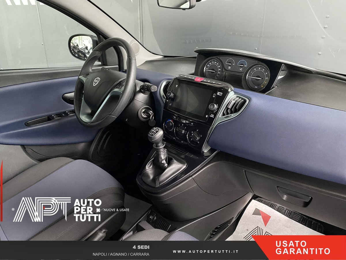Lancia Ypsilon 1.0 FireFly 5 porte S&S Hybrid Gold Plus (16)