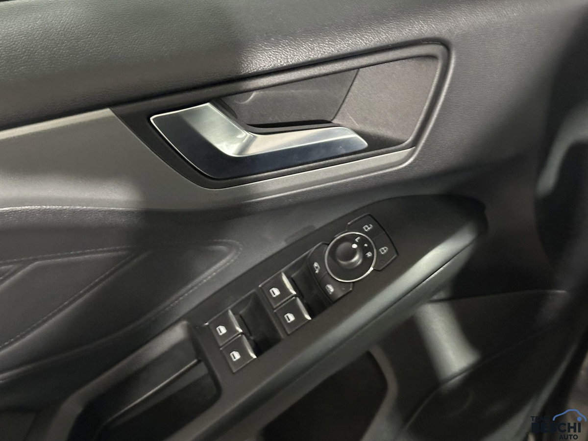 Ford Focus Station Wagon 1.0 EcoBoost 125 CV automatico SW ST-Line (11)