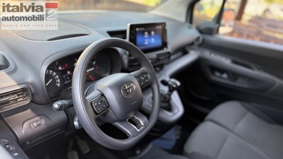 Toyota Proace City Verso City Verso 1.5D 100cv S&S L1 combi Executive (12)