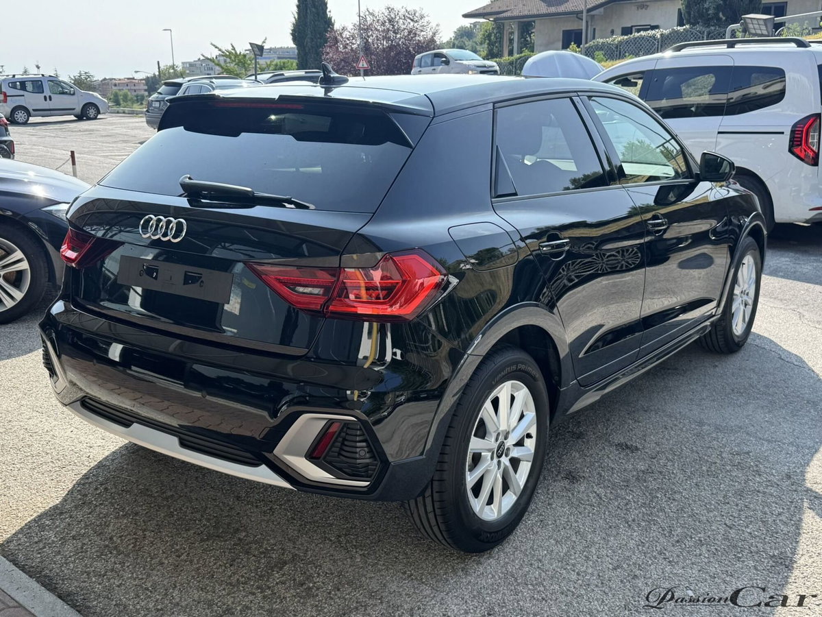 Audi A1 allstreet 30 1.0 tfsi Business 116cv (11)