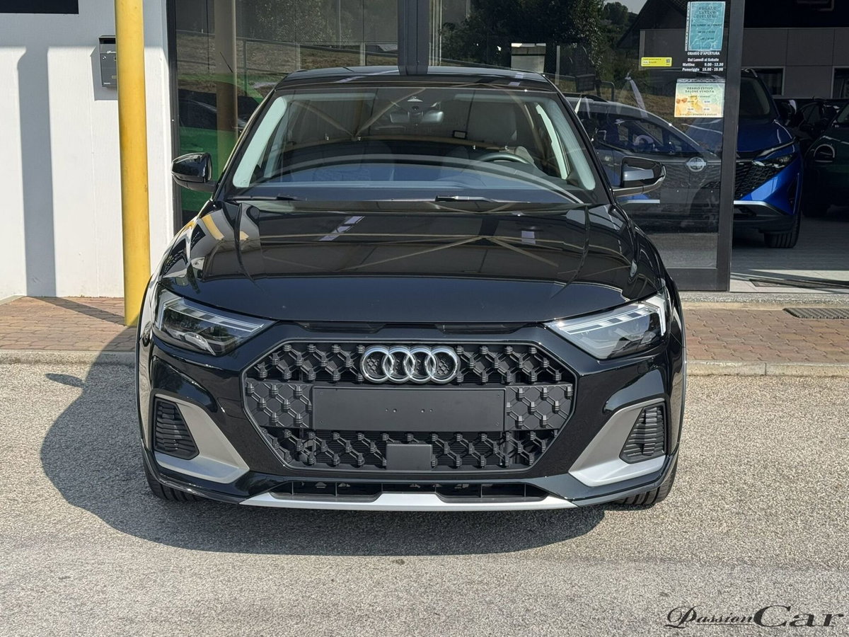 Audi A1 allstreet 30 1.0 tfsi Business 116cv (2)