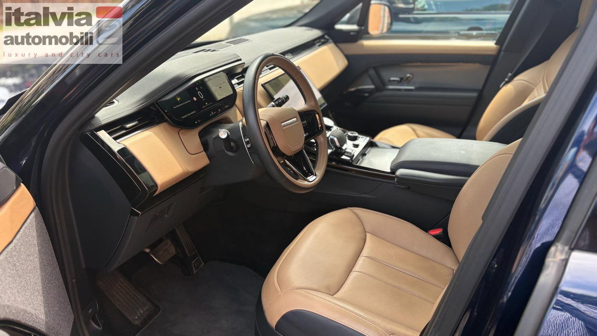 Land Rover Range Rover Sport 3.0D l6 300 CV HSE Dynamic Stealth (12)