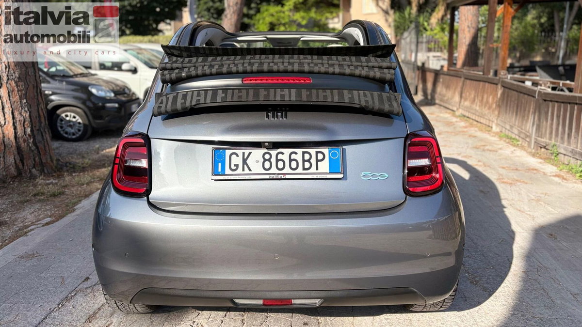 Fiat 500 Cabrio La Prima Cabrio 42 kWh (10)