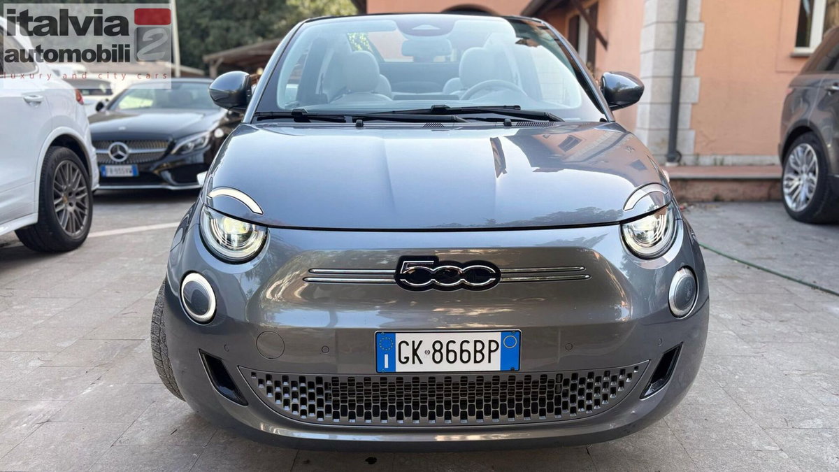 Fiat 500 Cabrio La Prima Cabrio 42 kWh (19)