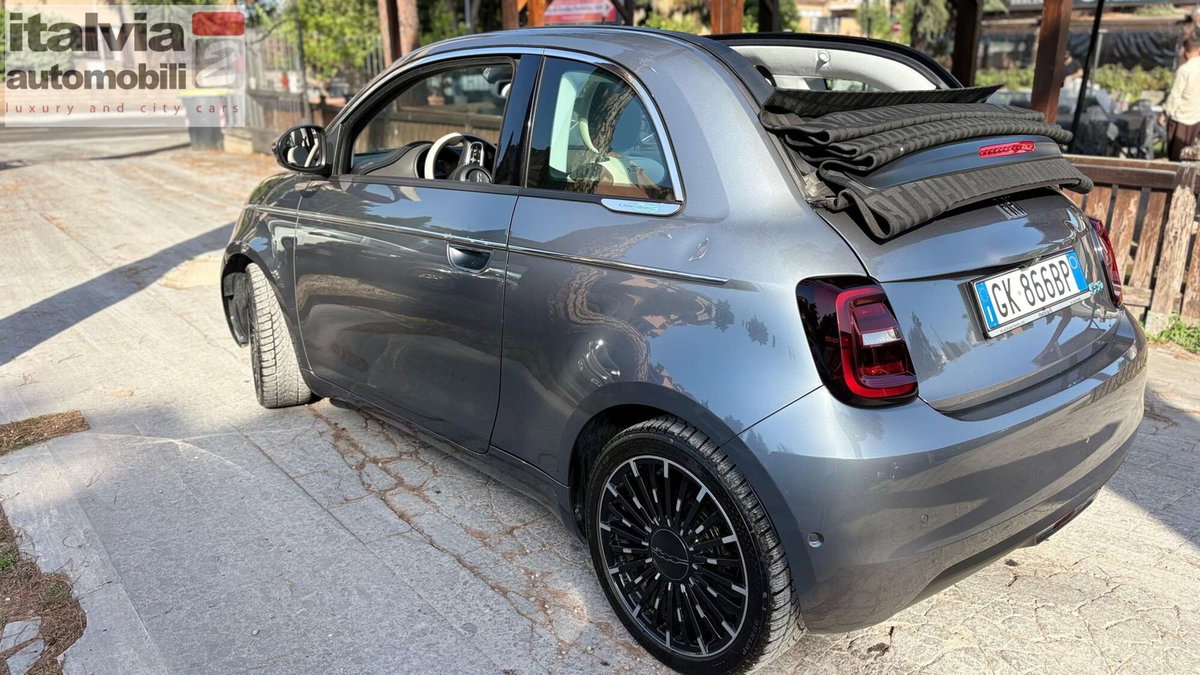 Fiat 500 Cabrio La Prima Cabrio 42 kWh (9)