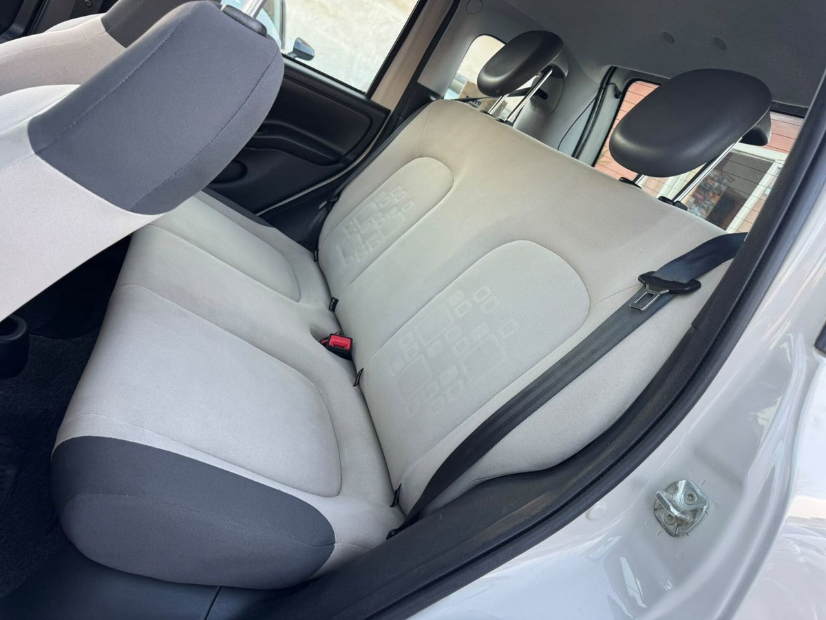 Fiat Panda 0.9 TwinAir Turbo Natural Power Easy (11)