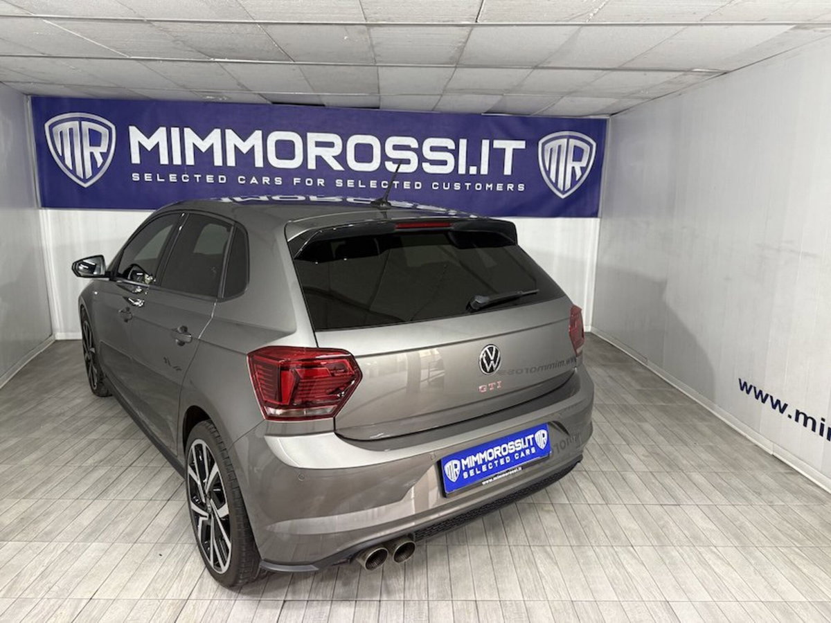 Volkswagen Polo 2.0 TSI DSG GTI BlueMotion Technology (8)