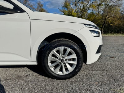Skoda Kamiq 1.0 TSI Style (9)