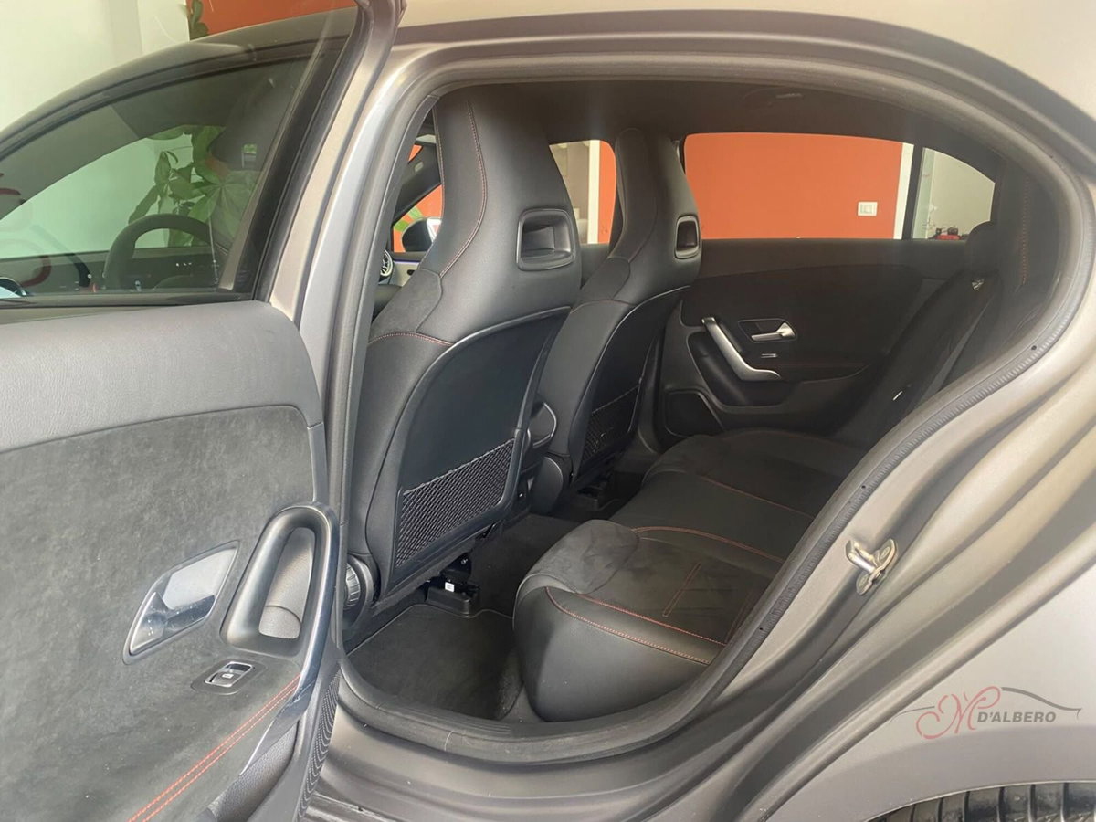 Mercedes-Benz Classe A Sedan 180 AMG Line Premium Plus auto (12)
