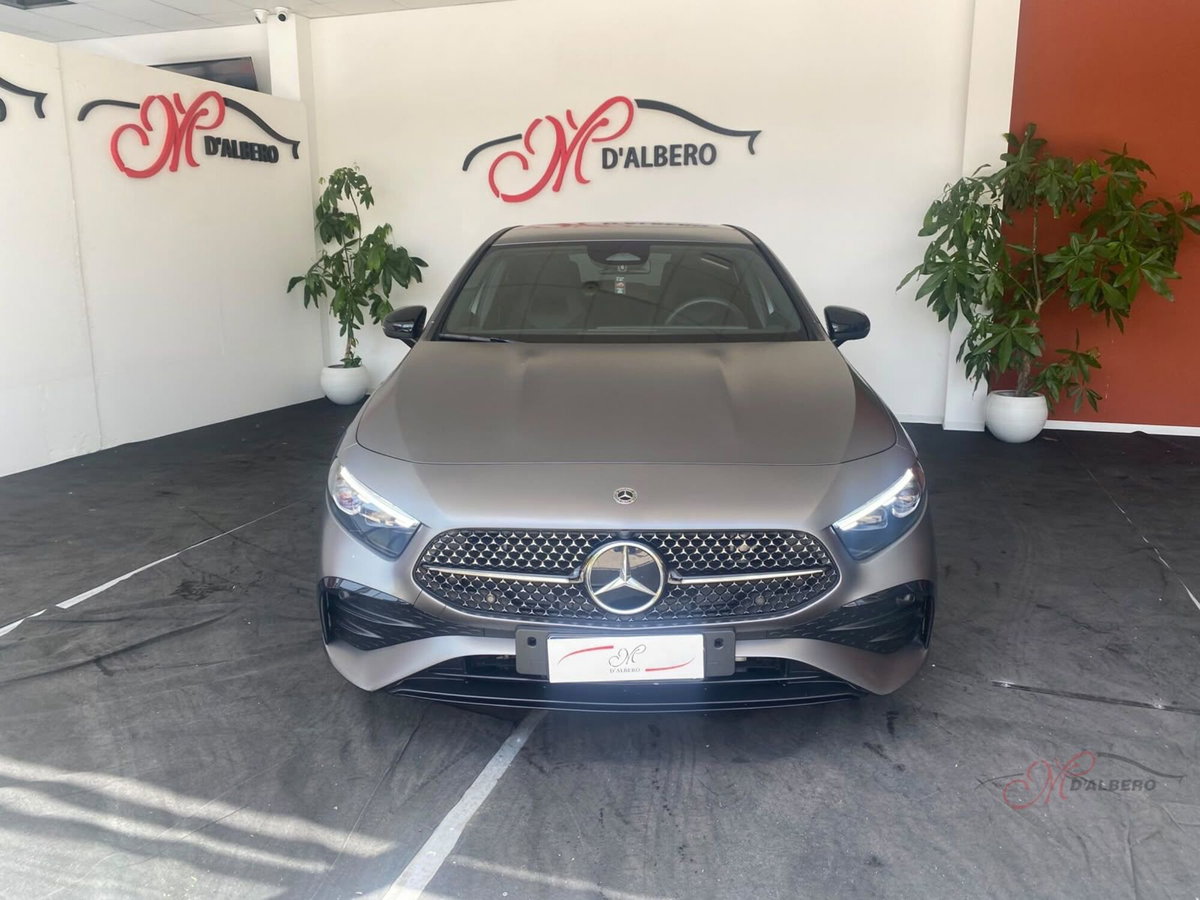 Mercedes-Benz Classe A Sedan 180 AMG Line Premium Plus auto (2)