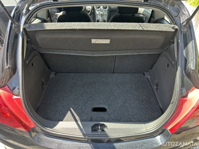 Opel Corsa 1.2 3 porte Sport (11)