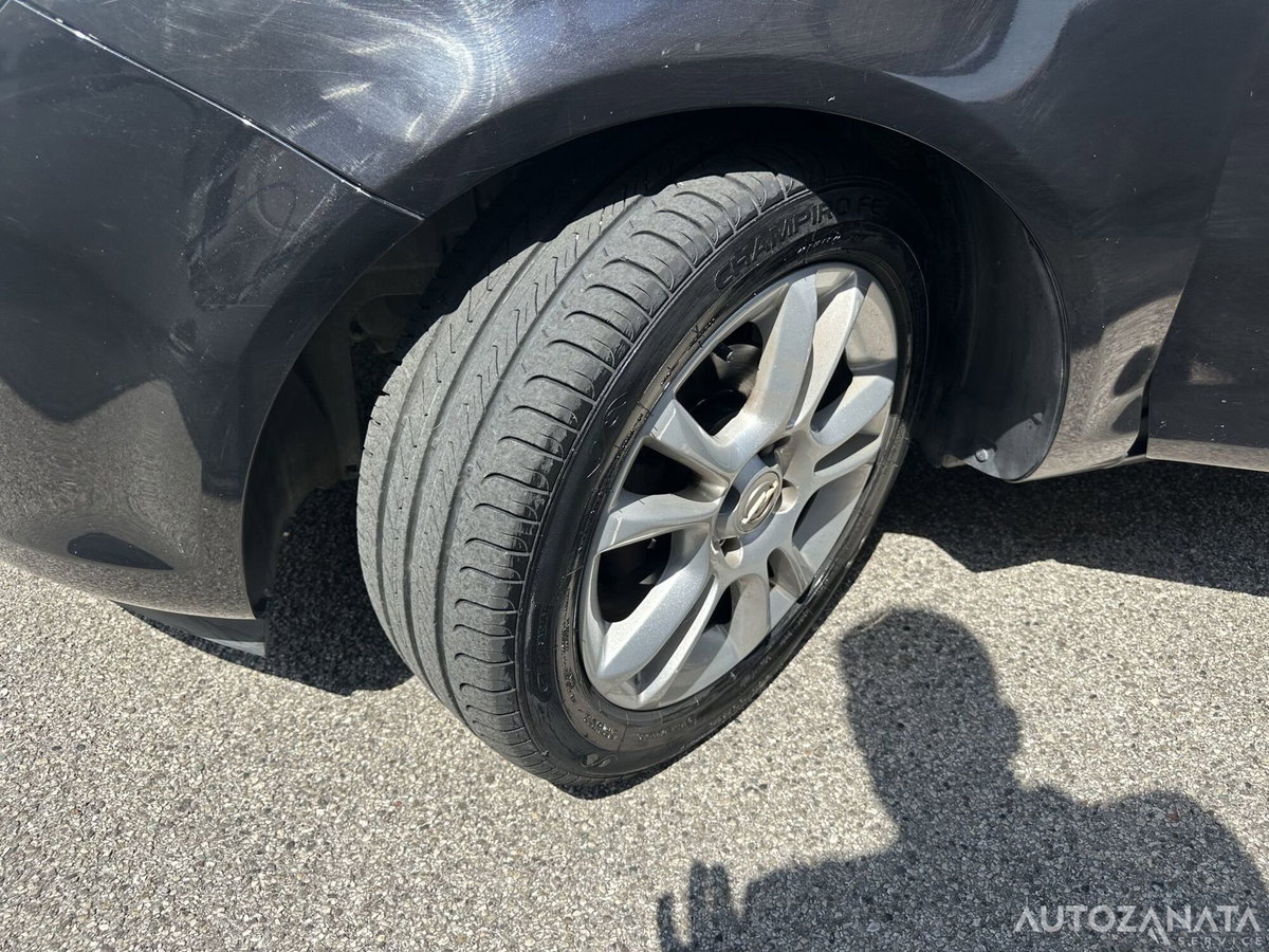 Opel Corsa 1.2 3 porte Sport (12)