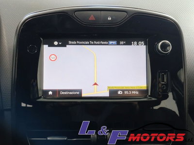 Renault Clio 1.5 dCi 90CV 5 porte Luxe (14)
