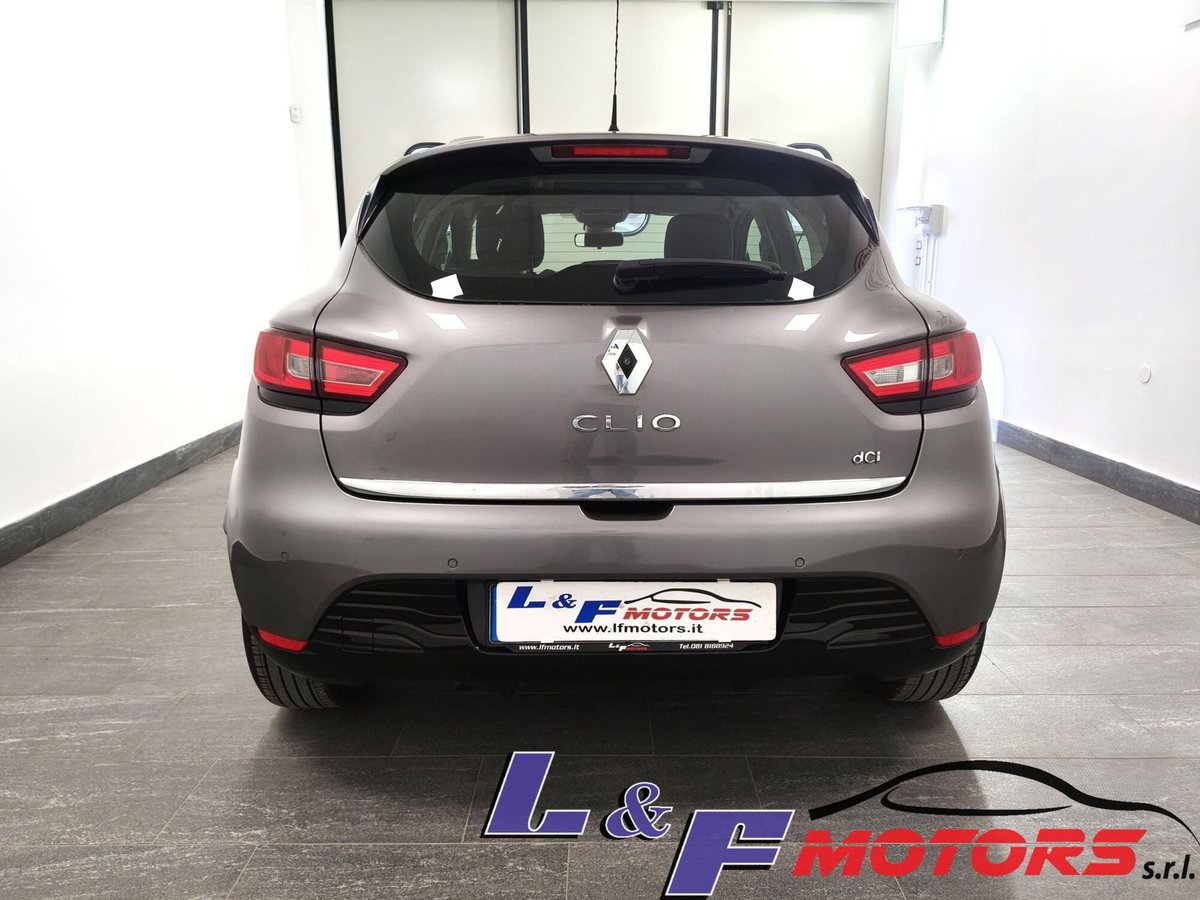 Renault Clio 1.5 dCi 90CV 5 porte Luxe (7)