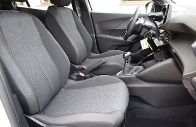 Peugeot 2008 1.2 turbo Style 100cv (11)