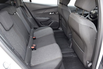 Peugeot 2008 1.2 turbo Style 100cv (12)