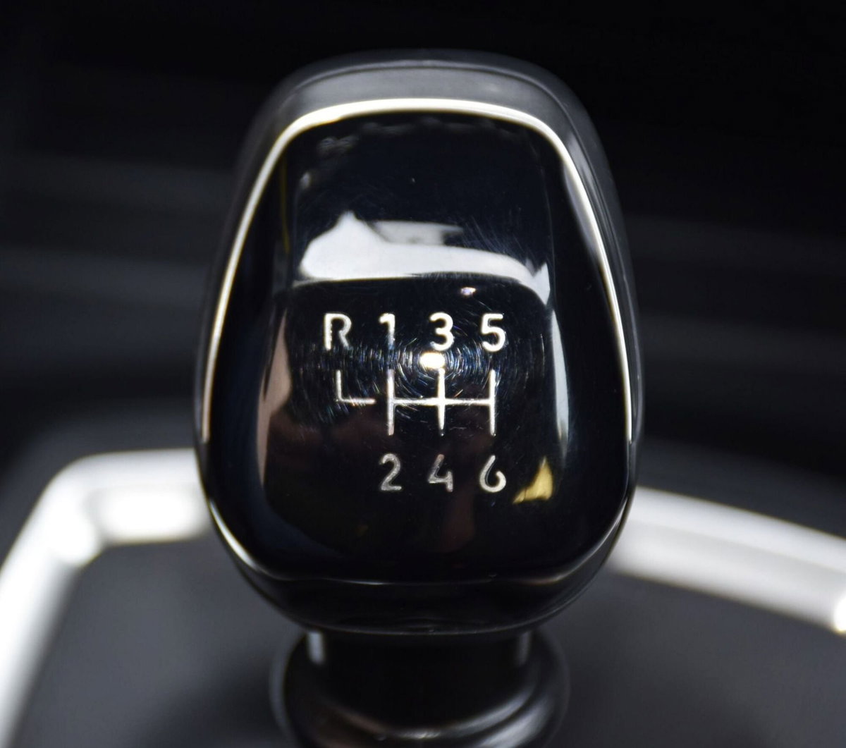 Peugeot 2008 1.2 turbo Style 100cv (17)