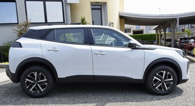 Peugeot 2008 1.2 turbo Style 100cv (4)