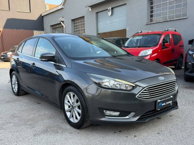 Ford Focus 1.0 EcoBoost 125 CV Start&Stop Titanium (4)