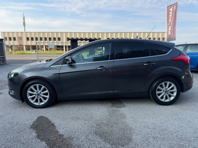 Ford Focus 1.0 EcoBoost 125 CV Start&Stop Titanium (9)