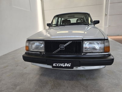 Volvo 240 Station Wagon Station Wagon Polar (2)