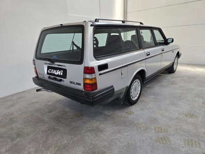 Volvo 240 Station Wagon Station Wagon Polar (8)