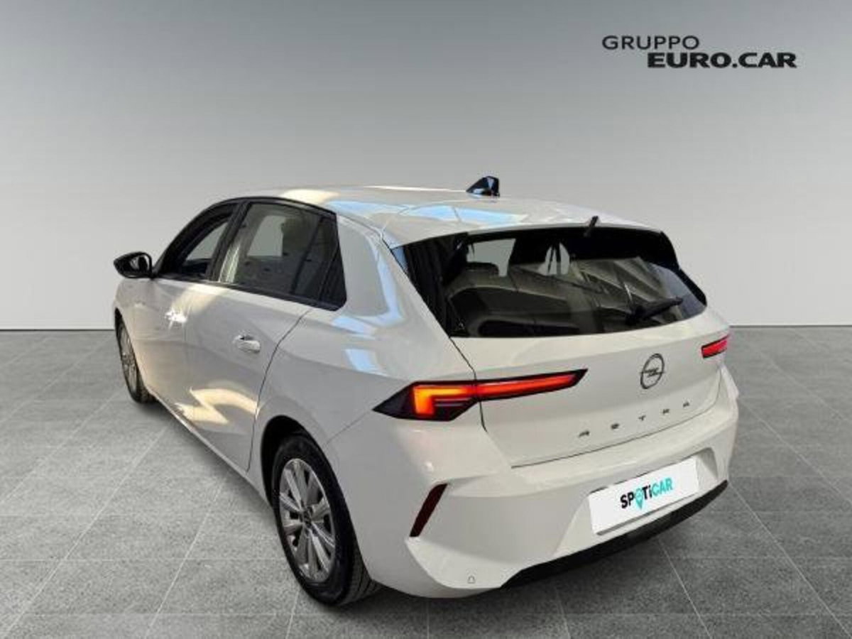 Opel Astra 1.2 Turbo 110 CV Elegance (4)