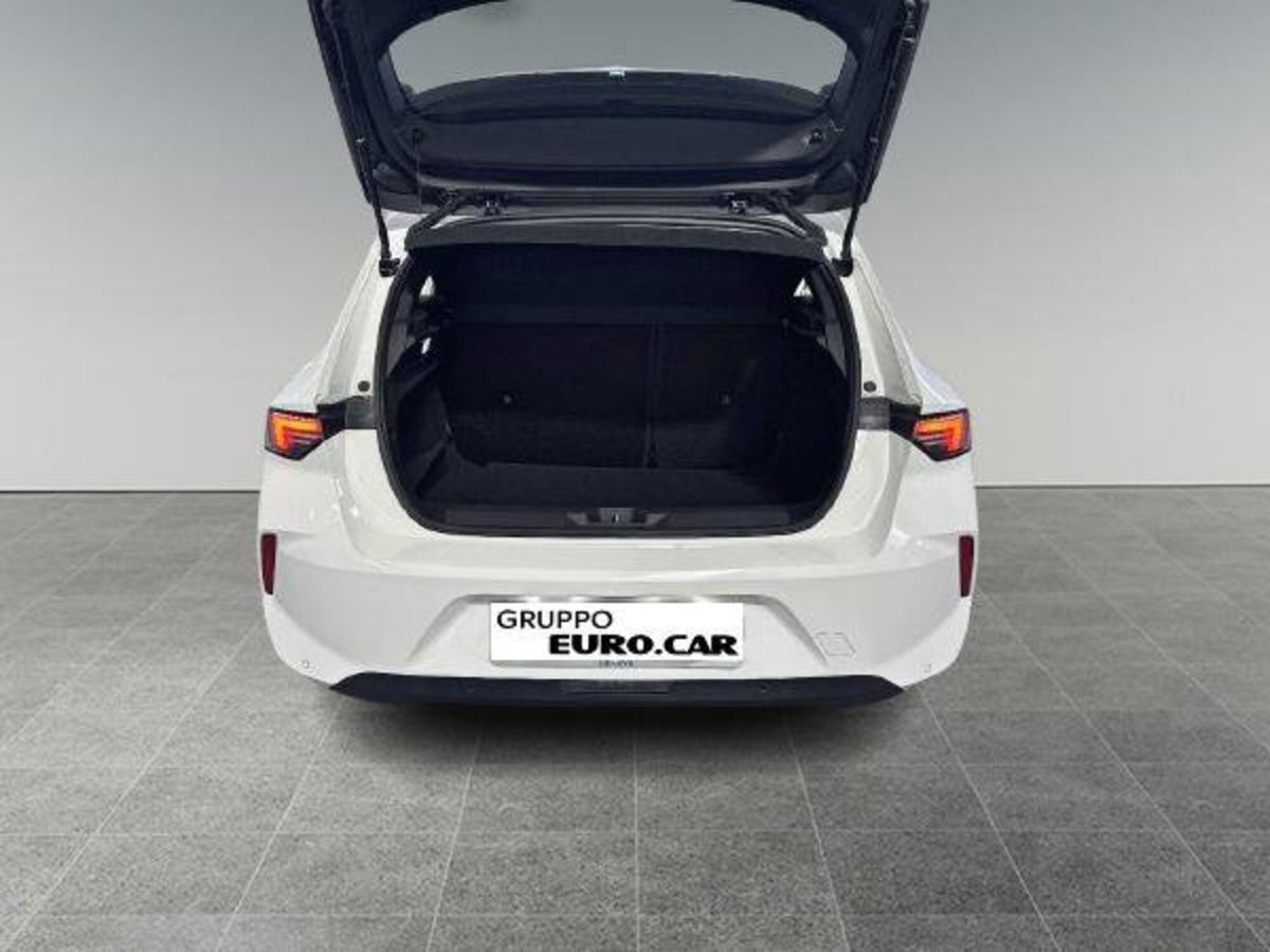 Opel Astra 1.2 Turbo 110 CV Elegance (7)