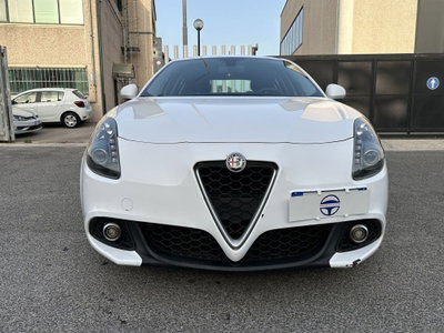 Alfa Romeo Giulietta 1.6 JTDm Super 120cv tct (2)