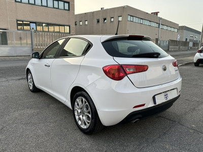 Alfa Romeo Giulietta 1.6 JTDm Super 120cv tct (4)