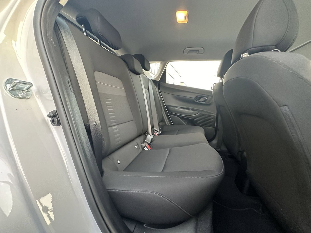 Hyundai Bayon 1.0 t-gdi Xline 100cv mt (14)