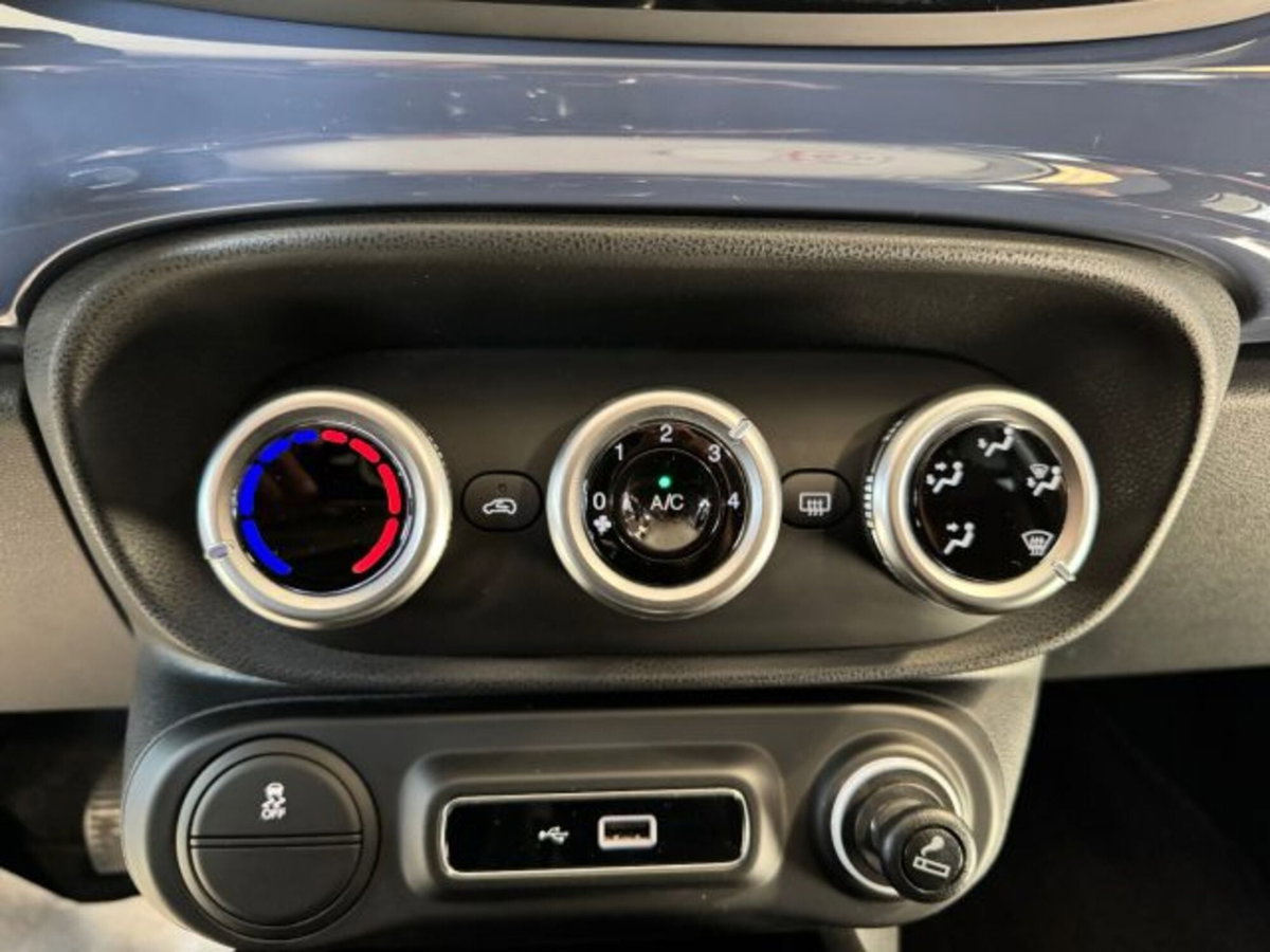 Fiat 500L 1.4 95 CV Urban (18)