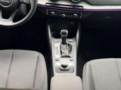 Audi Q2 30 2.0 tdi Identity Black (12)