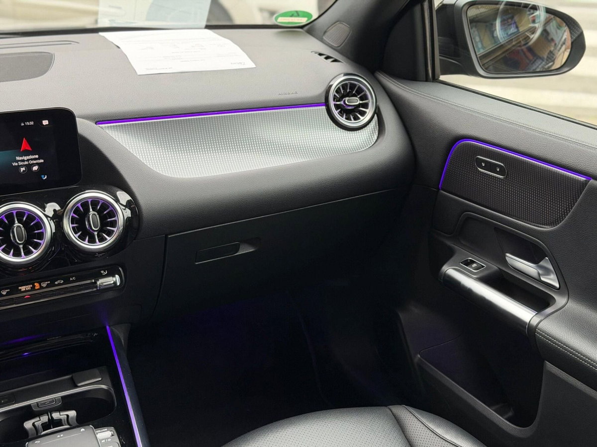 Mercedes-Benz GLA SUV 220 d Automatic 4Matic Premium (10)