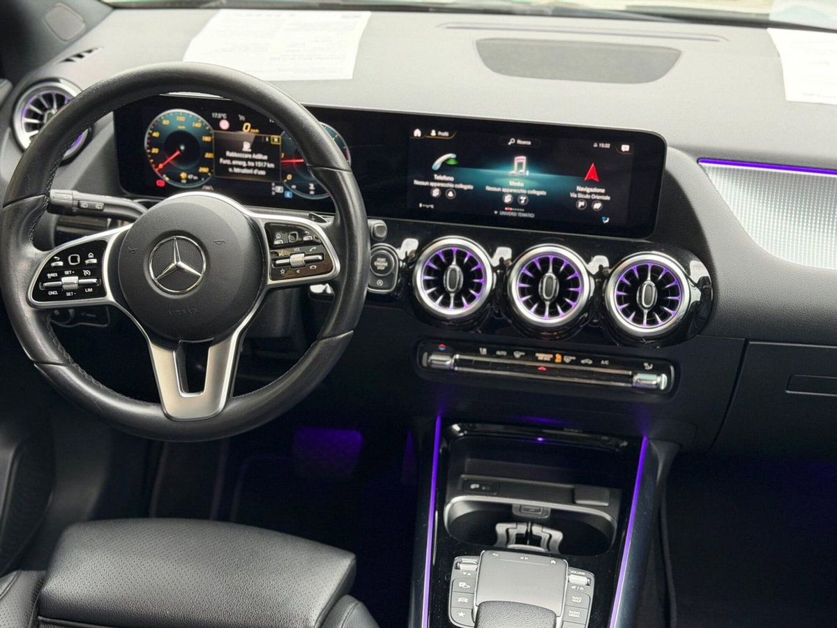 Mercedes-Benz GLA SUV 220 d Automatic 4Matic Premium (12)