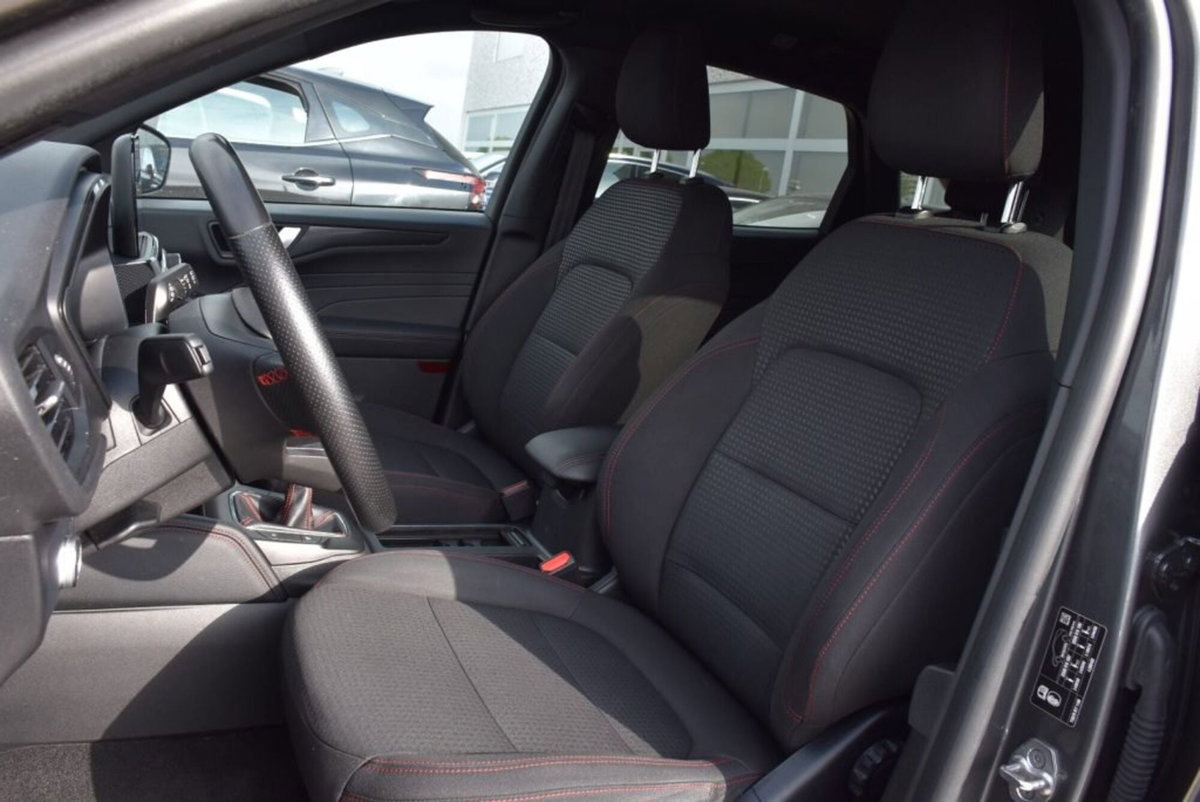 Ford Kuga 1.5 EcoBlue 120 CV 2WD ST-Line (8)