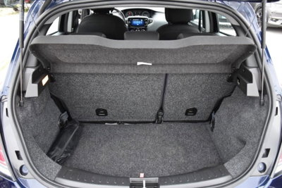 Lancia Ypsilon 1.0 FireFly 5 porte S&S Hybrid Ecochic Gold (11)