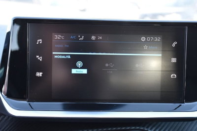 Peugeot 208 PureTech 75 Stop&Start 5 porte Allure Pack (11)