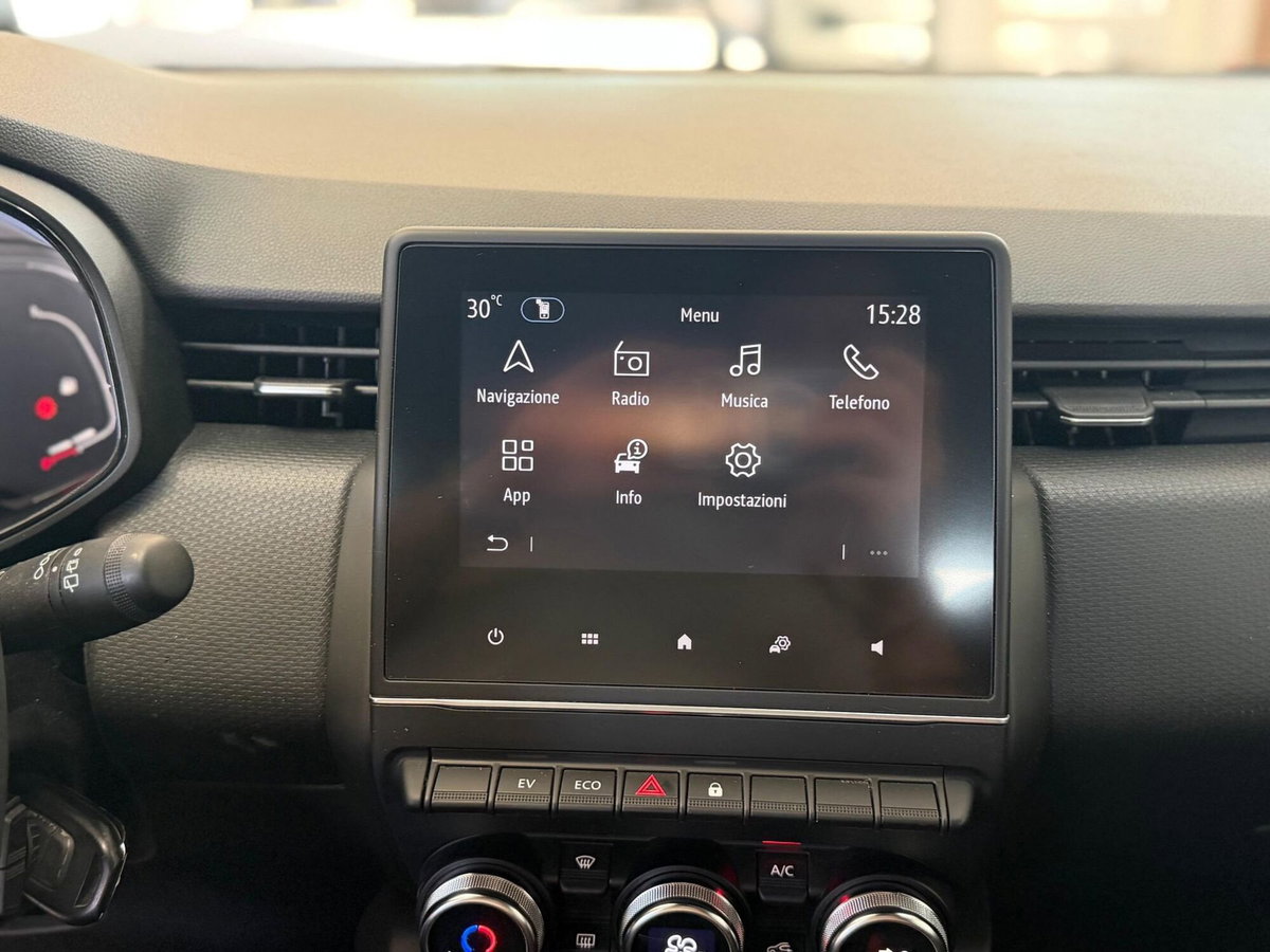 Renault Clio Full Hybrid E-Tech 145 CV 5 porte Equilibre (14)