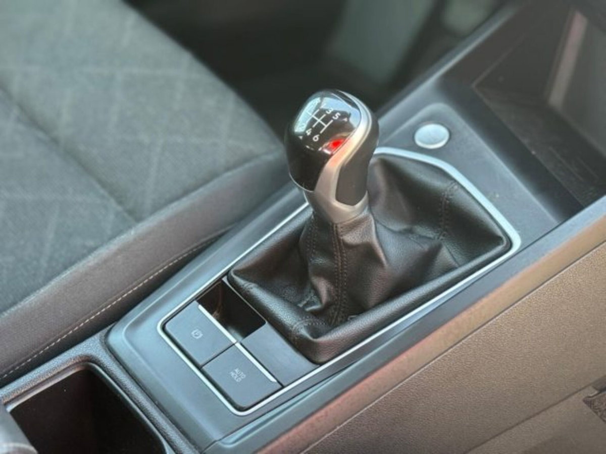 Volkswagen Golf 1.0 TSI EVO Life (15)