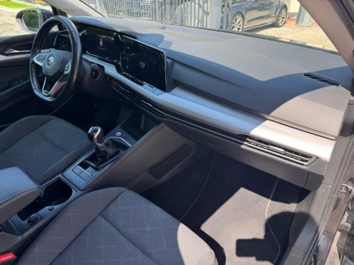 Volkswagen Golf 1.0 TSI EVO Life (17)