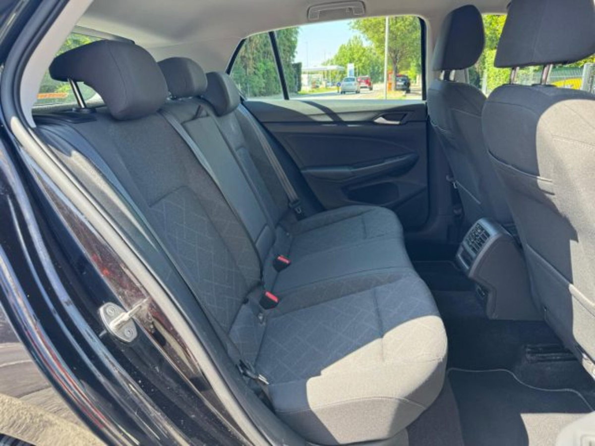 Volkswagen Golf 1.0 TSI EVO Life (20)