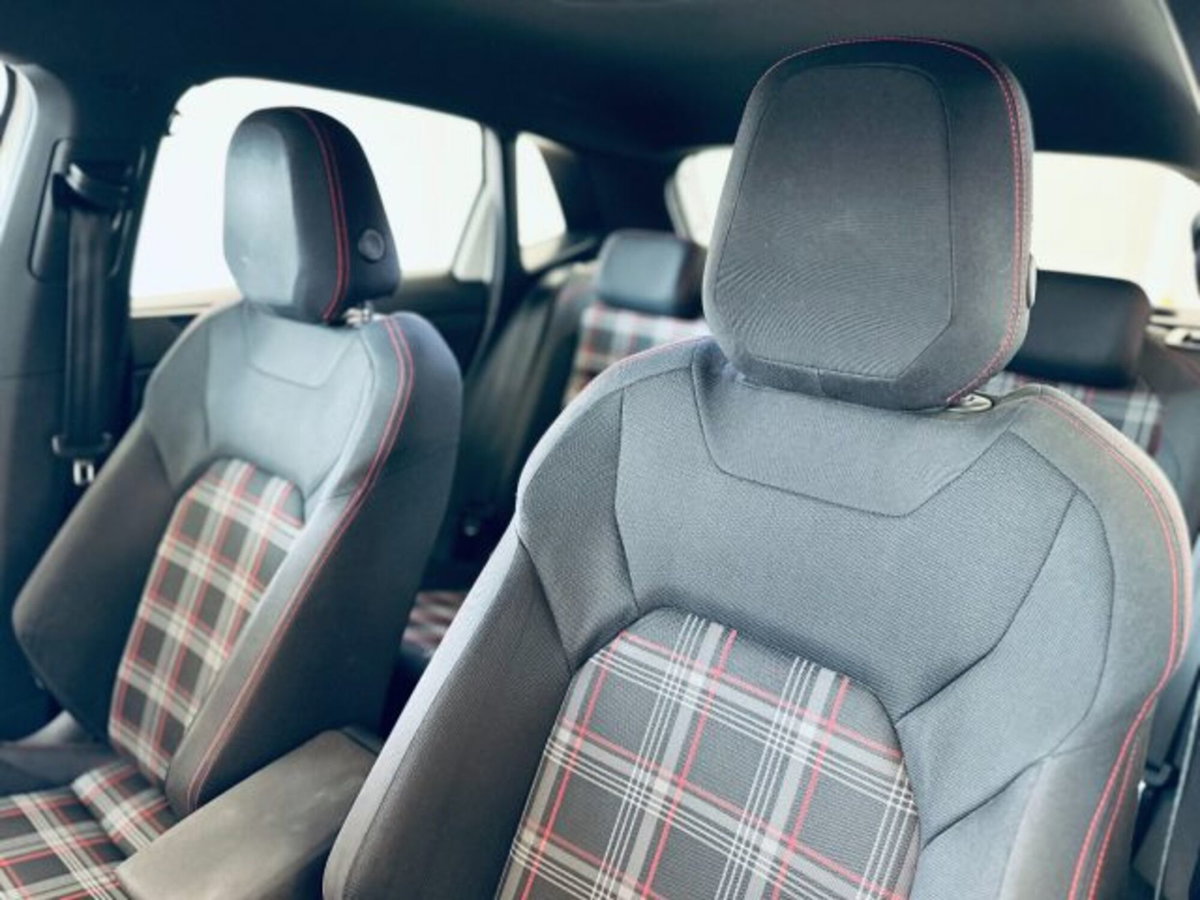 Volkswagen Polo 2.0 TSI DSG GTI BlueMotion Technology (12)