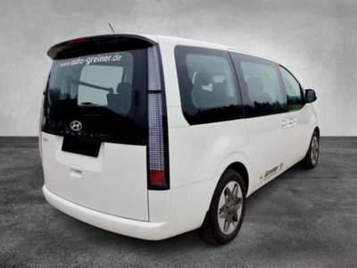 Hyundai Staria 1.6 hev 2wd auto (4)