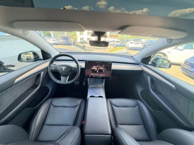 Tesla Model Y rwd (11)