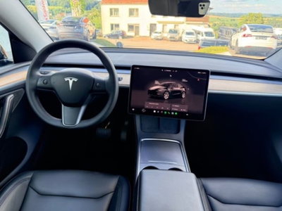 Tesla Model Y rwd (12)