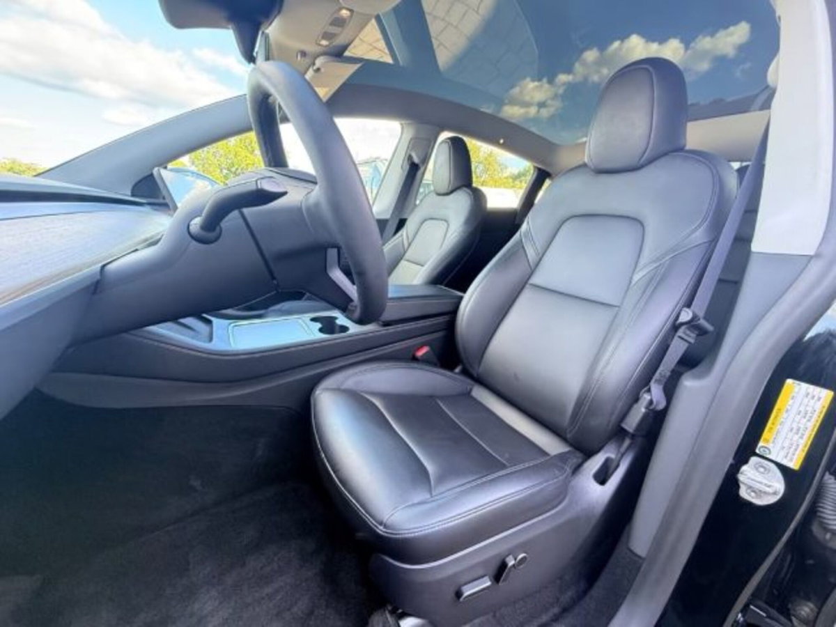 Tesla Model Y rwd (8)